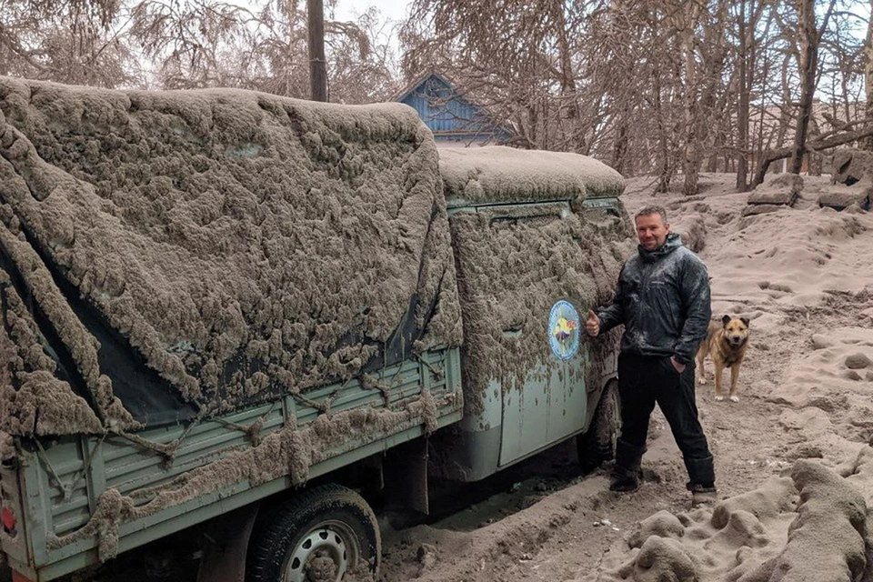 Ситуация в поселке Ключи стала улучшаться ближе к обеду. Фото: Дмитрий Мельников / Telegram-канал @s_volcanology