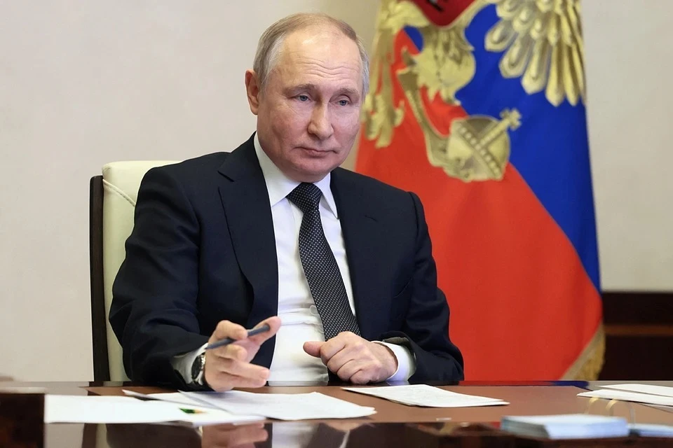 Путин призвал как можно быстрее возобновить отечественную лунную программу