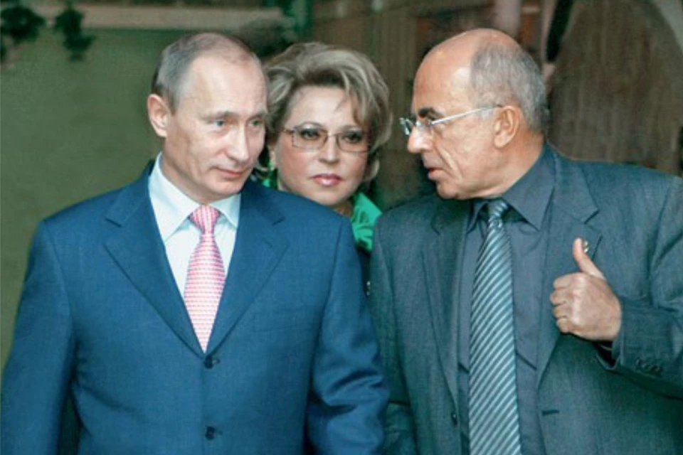 Владимир Путин и Валентина Матвиенко в вузе в 2008 году. Фото: пресс-служба СПбГУП.