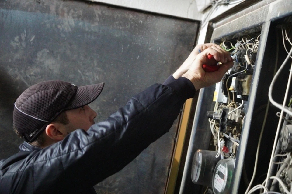 Отключат электричество 19 апреля в двух районах Волгограда