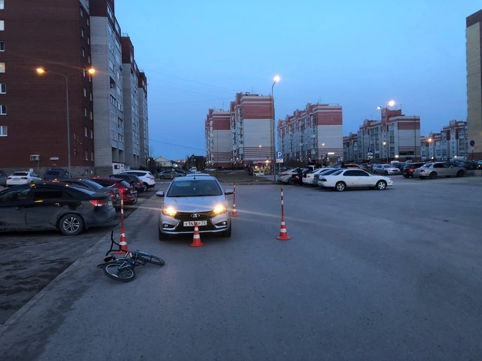 Водитель машины бренда LADA сбил 10-летнего мальчика.