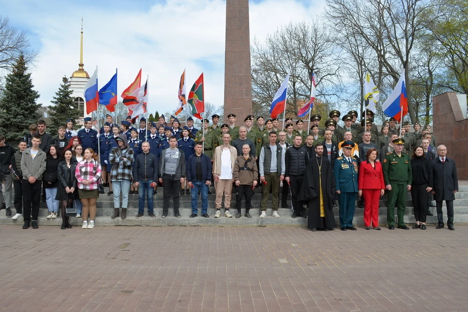 В Липецке прошел митинг в честь призывников