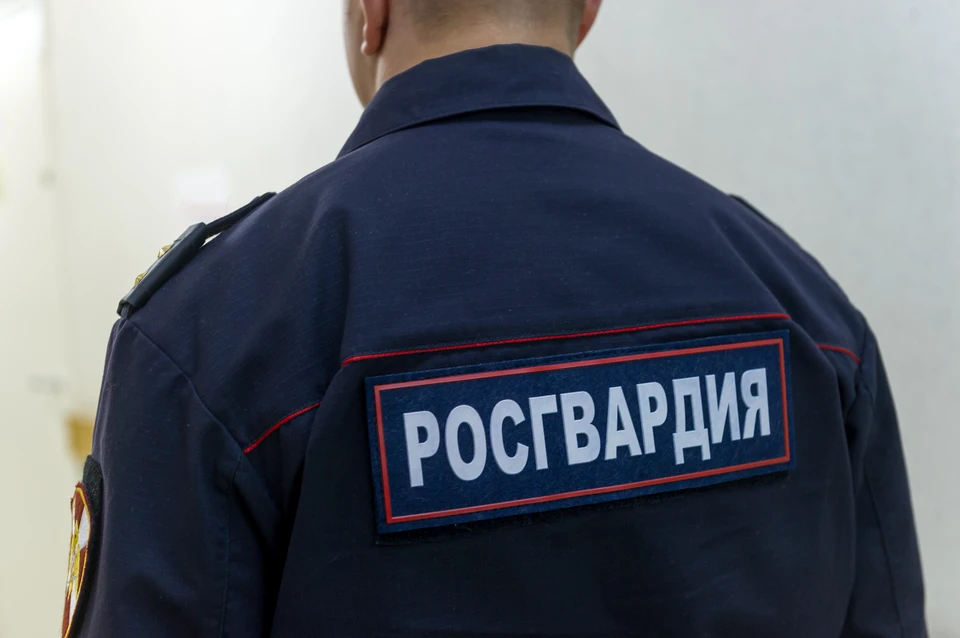 Мужчину задержали росгвардейцы.