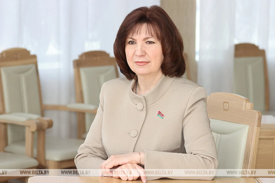 Глава Совета Республики Кочанова предложила выпускать велосипедные шины на «Белшине». Фото: БелТА