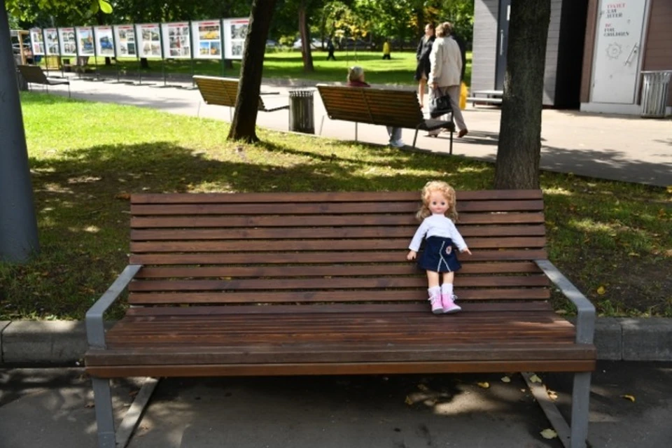 Голосование проходит у районного Дома культуры и в районе здания "Универмаг" по улице Ленина.