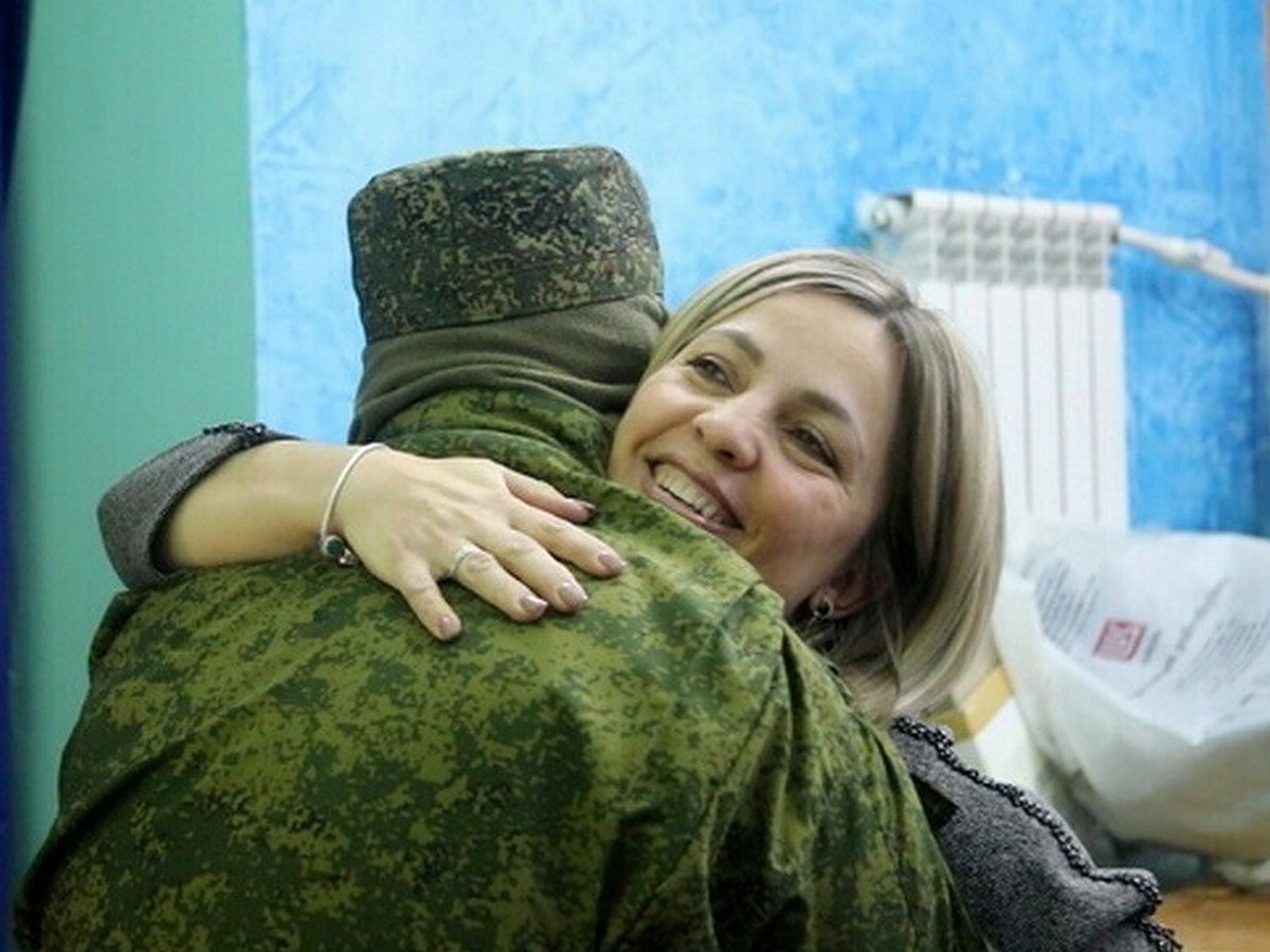 Мобилизованные бойцы СВО из Амурской области встретились в отупске с  волонтерами из Благовещенска - KP.RU