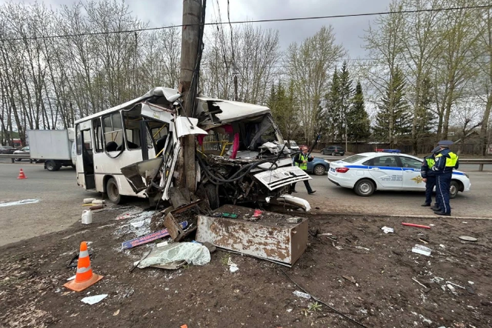 В аварии пострадали 22 человека. Фото: vk.com/simakov_v_n