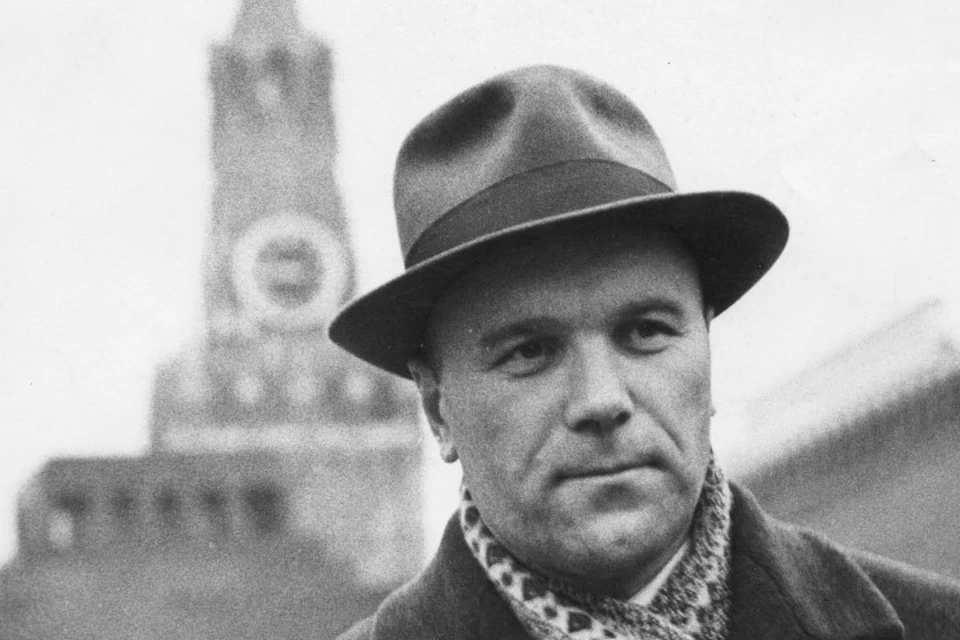 Свой нынешний облик он получил. Свой нынешний облик он получил. Свой нынешний облик он получил. Омский академический театр драмы омск слайды. Стюарт фриборн эйнштейн.