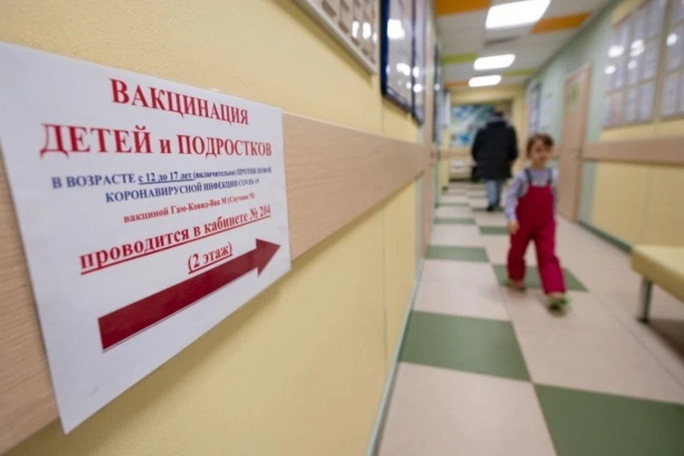 В Беловодский район доставили 300 доз комбинированной вакцины против дифтерии, столбняка и коклюша (АКДС) и 200 доз вакцины от полиомиелита.