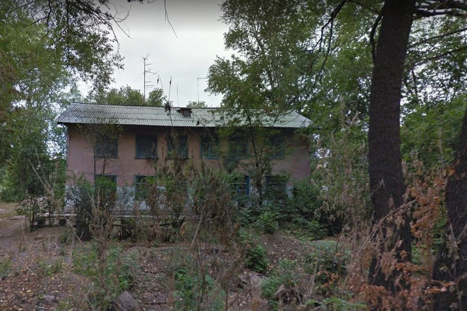 Дома по улице Уральской давно обещают снести. Фото: google карты.