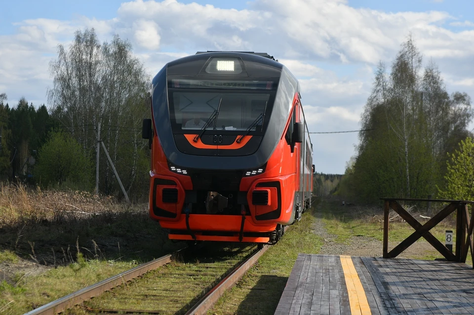 Будет проложено около 7,5 километра рельсов и реконструирован значительный участок уже существующей железной дороги
