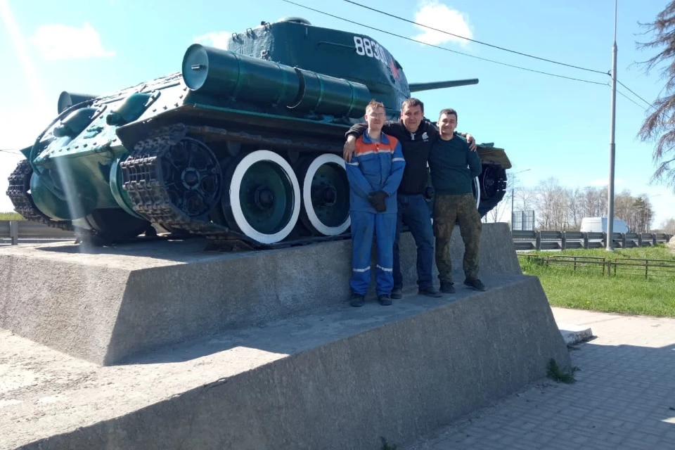 Танк покрасили участники отряда «Академия памяти» Тверской сельхозакадемии. Фото: ТГСХА