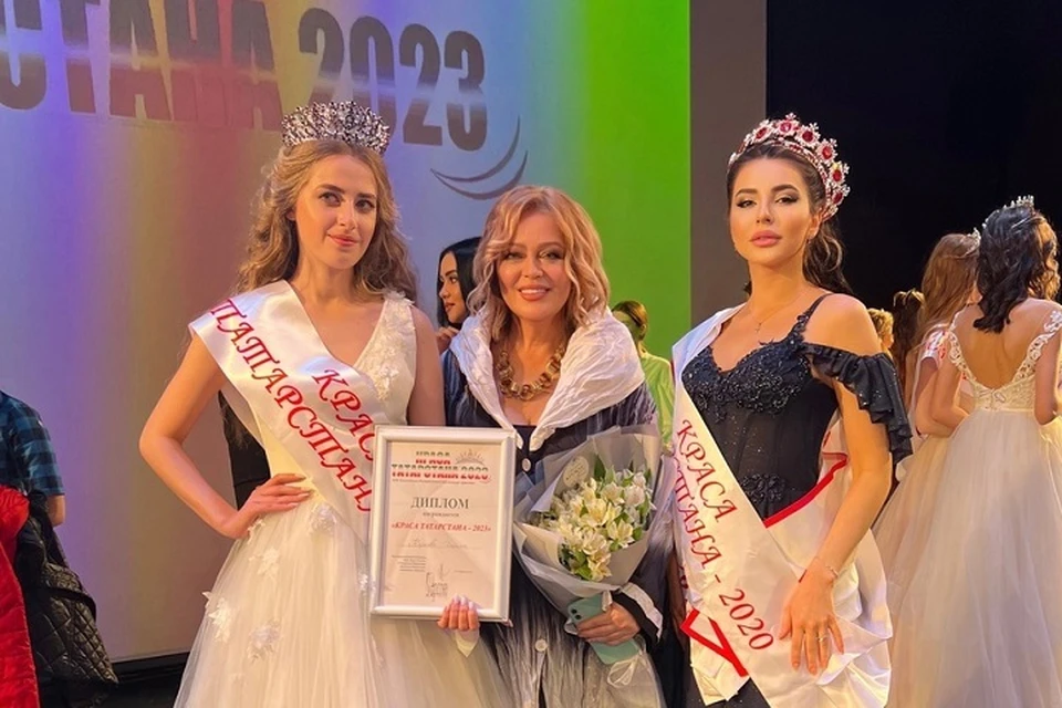 Победительница (слева) представит республику в федеральном конкурсе «Краса России-2023». Фото: модельное агенство «Персона»