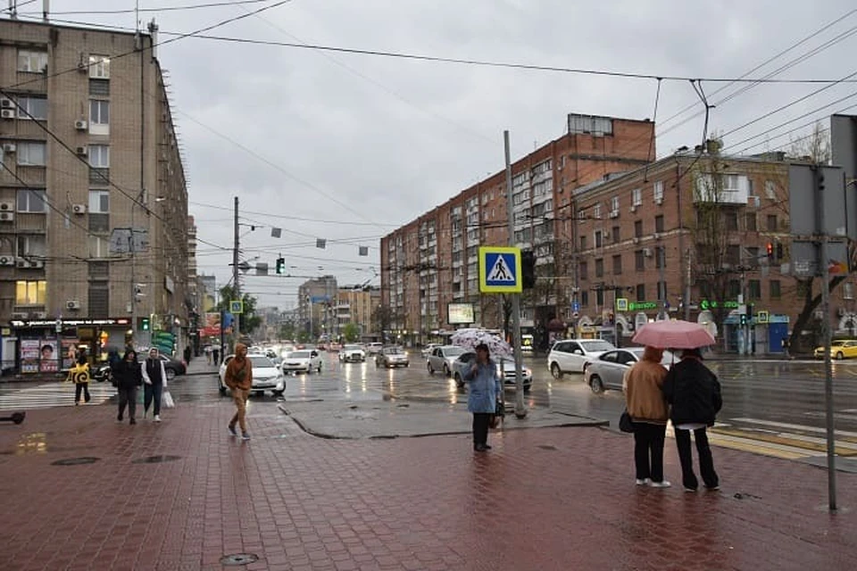 Возможную причину громких звуков сообщили горожане.