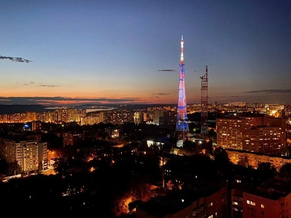 Праздничную подсветку включат на телебашне в сумерках. Фото: Правительство Самарской области