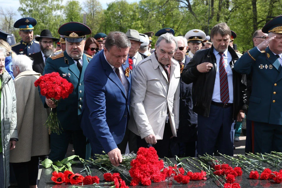 Олег Лавричев поздравил нижегородцев с Днем Победы. Фото: телеграм-канал Олега Лавричева