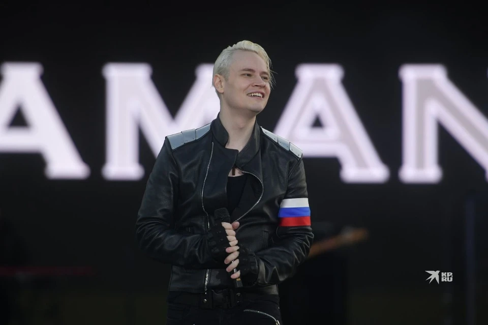 Ярослав Дронов прилетел в уральскую столицу, чтобы выступить на праздничном концерте