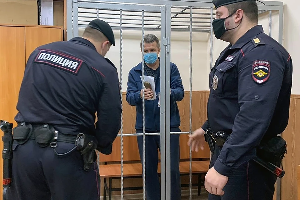 Взяточник успел за год сорвать строительство 19 строительных объектов и нанести государству ущерб на 330 миллионов рублей. Фото: Пресс-служба Басманного суда/ТАСС