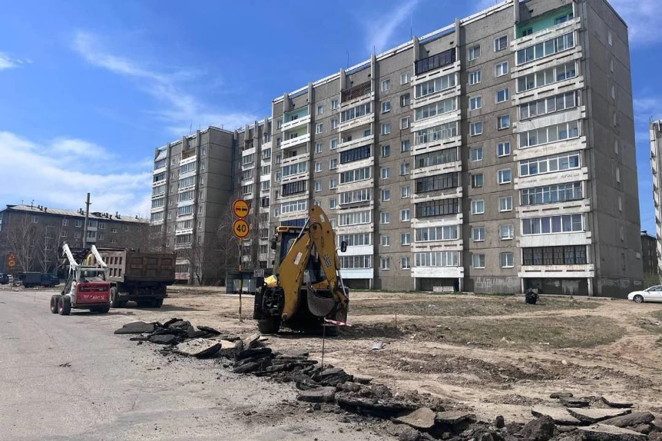 В Иркутске началась реставрация дороги от школы № 40 в сторону 18-го Советского переулка.