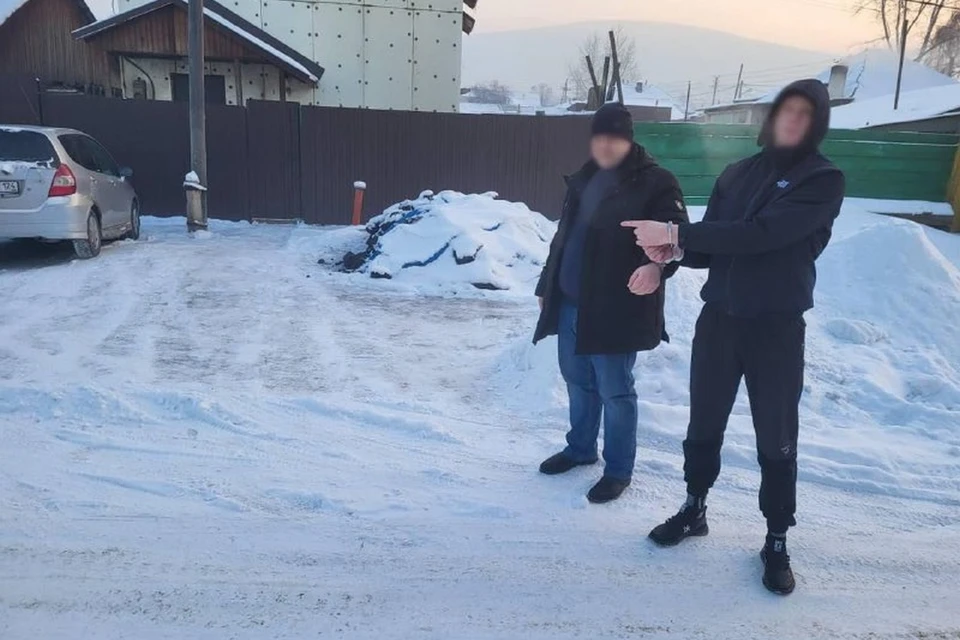 В Красноярске пьяный «мститель» заходил в дома и нападал на спящих хозяев. Фото: прокуратура края