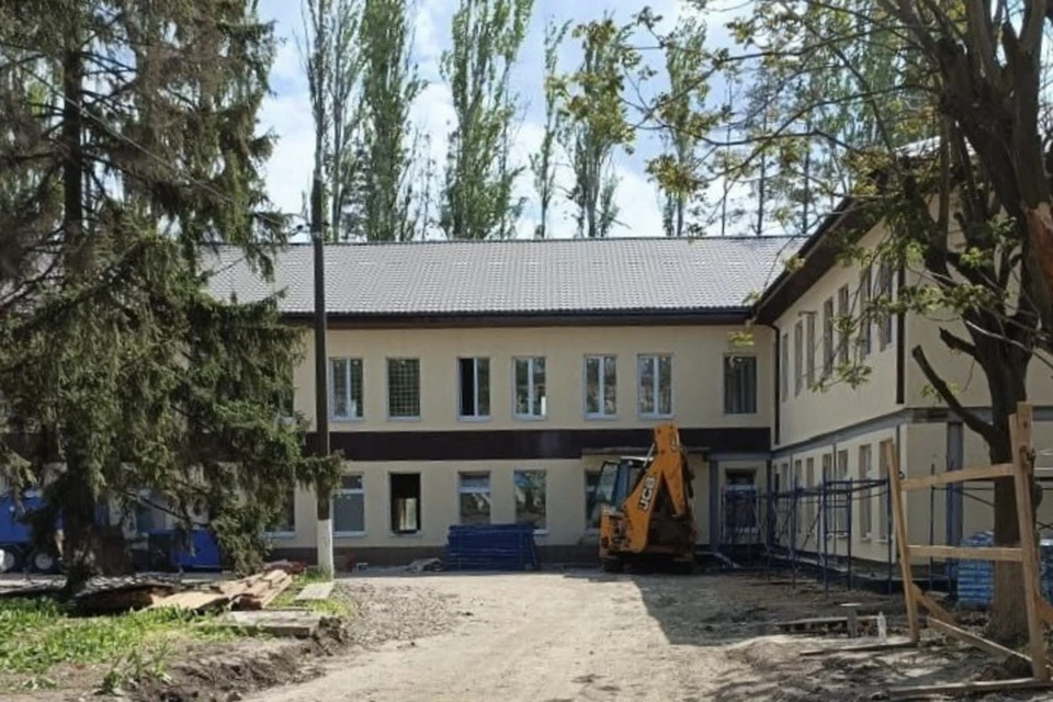 В Волновахе восстанавливают Центральную районную больницу. Фото: ППК «Единый заказчик»