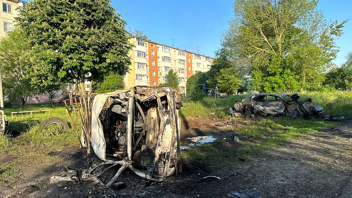 Дома сгорают на глазах, ВСУ бьют по случайным мирным целям: как живет  Шебекино под украинскими обстрелами - KP.RU