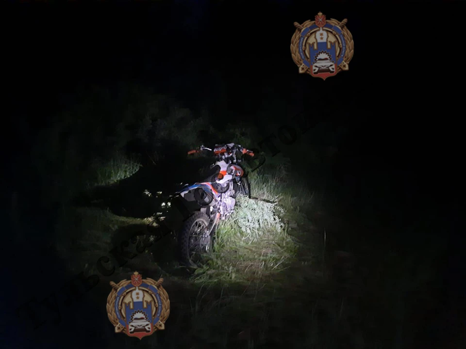 В Чернском районе 24-летний мужчина на незарегистрированном мотоцикле перевернулся в кювет