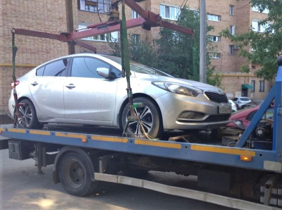 Чтобы вернуть авто, самарцу придется полностью погасить задолженность. Фото: ГУФССП по Самарской области