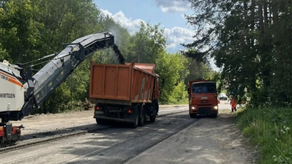 В Смоленске продолжают ремонт улицы Валентины Гризодубовой. Фото: «Смоленскавтодор».