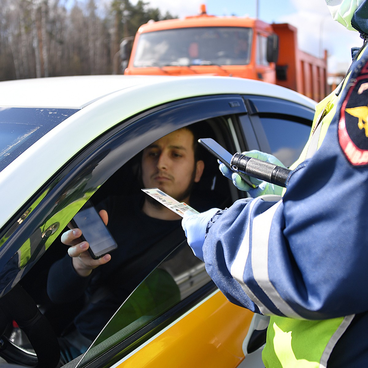 МВД России предложило ограничить права военнообязанных управлять  автомобилем за неявку в военкомат - KP.RU