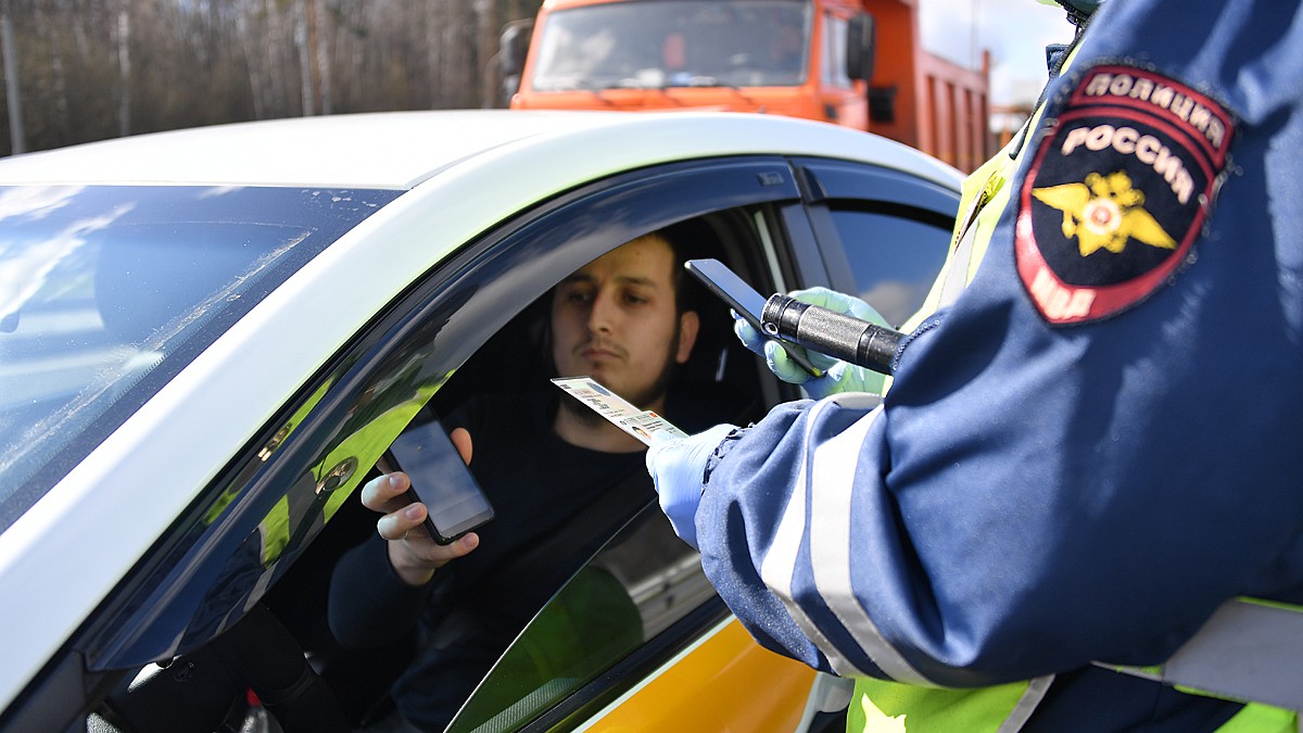 МВД России предложило ограничить права военнообязанных управлять  автомобилем за неявку в военкомат - KP.RU