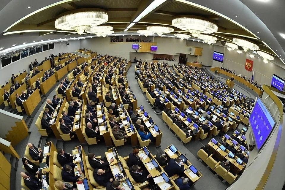 Госдума приняла в первом чтении закон о запрете операций по смене пола