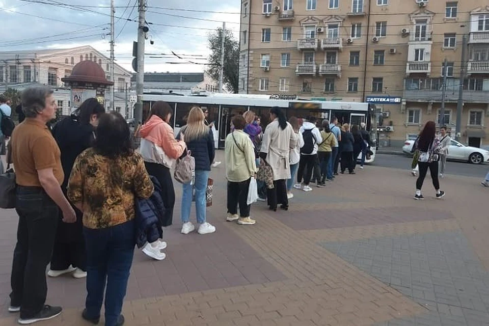 «Янтарь-1» обслуживает маршруты №№ 10, 13, 25, 29, 51, 61, 65, 65а, 67, 74, 75 и 83.