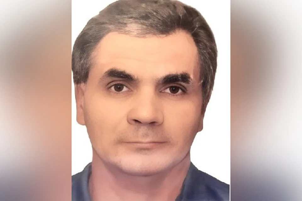 В Новосибирской области пропал 46-летний мужчина с черной барсеткой через плечо. Фото: ПСО "ЛизаАлерт НСО".