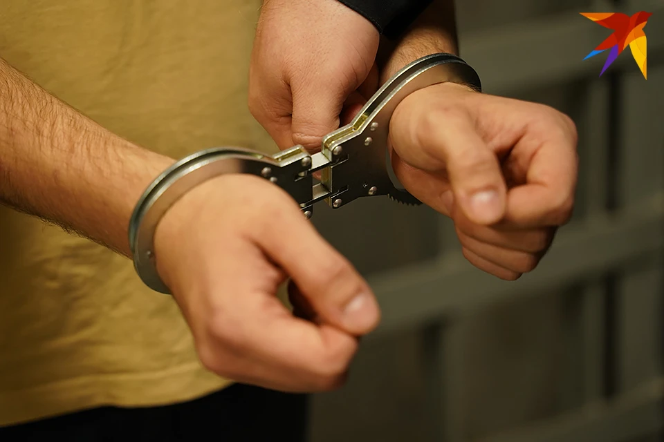 В отношении мурманчанина возбуждено уголовное дело по части 1 статьи 231 УК РФ. Ему грозит до двух лет лишения свободы.