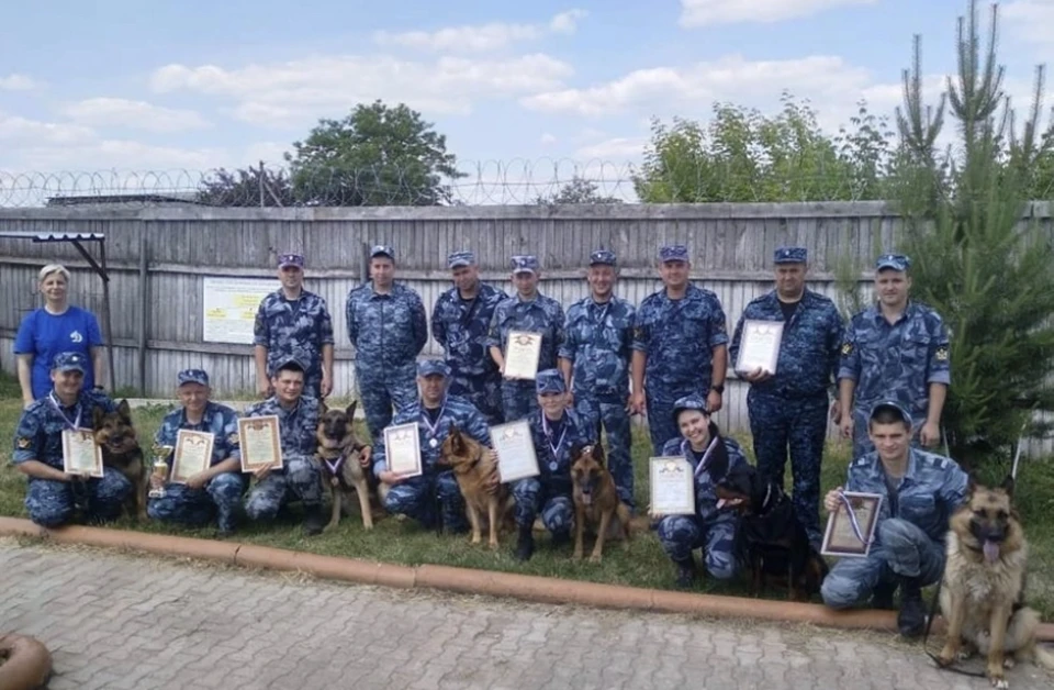 Соревнования по многоборью кинологов прошли в Смоленской области. Фото: УФСИН Смоленской области.