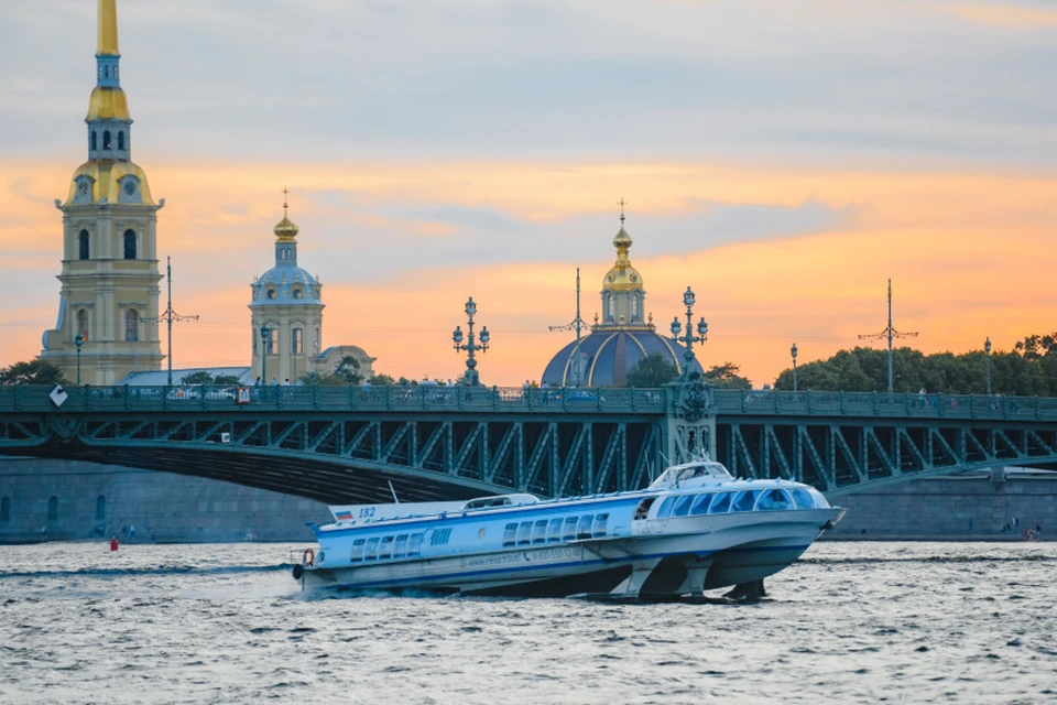 Из-за высокого спроса туристов в Петербурге планируют разнообразить экскурсии.