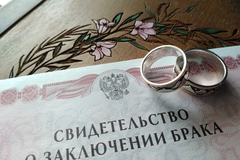 В 2022 году жители Алтайского края заключили 15,7 тыс. браков