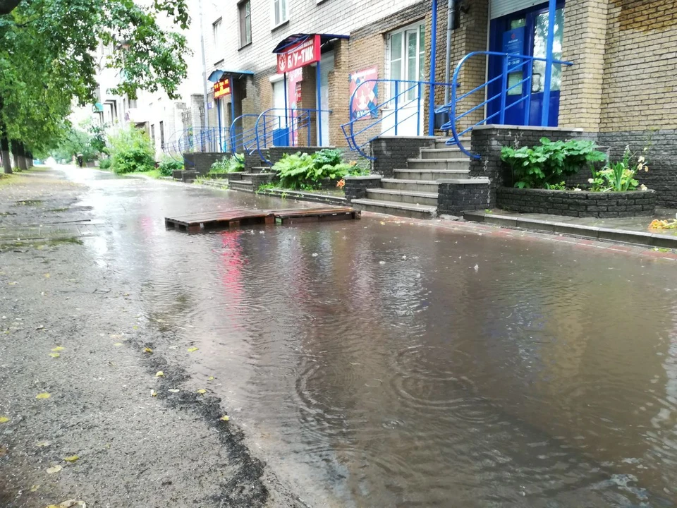 Будет сегодня в нижнем дождь. Ливень в Нижнем Новгороде. Сильный дождь. Дождь с осадками.