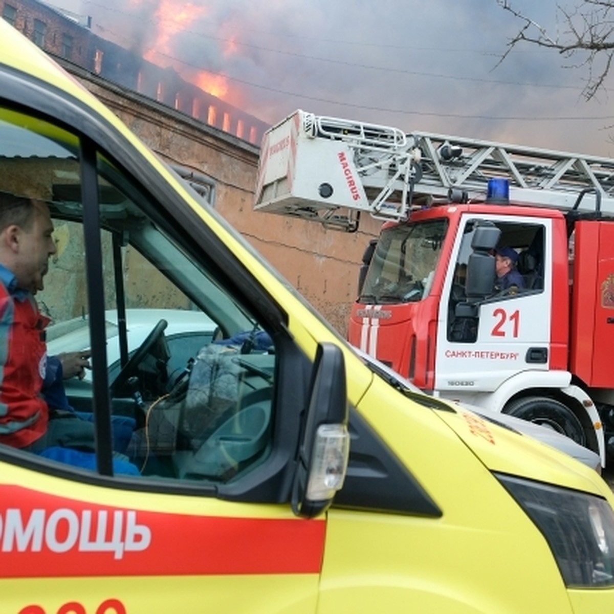 Пять детей пострадали, один мужчина погиб: Страшный пожар вспыхнул в жилом  доме в Нижнем Новгороде - KP.RU