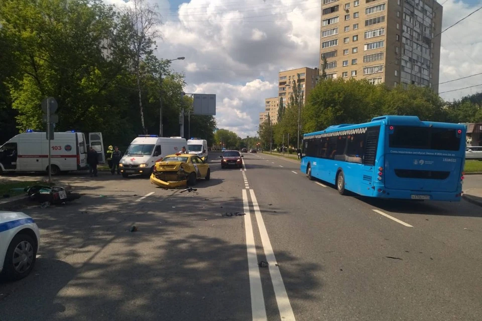 Прокуратура СЗАО контролирует установление обстоятельств ДТП