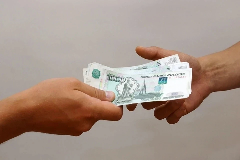 Когда человек ежемесячно вынужден отдавать на погашение своих долгов почти весь свой доход – это опасно как для самого заемщика, так и для его кредиторов