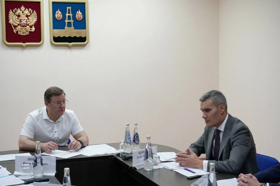 Дмитрий Азаров обсудил развитие инфраструктуры для потребителей ГМТ с гендиректором компании Денисом Корниенко