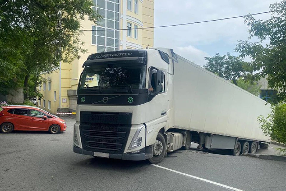 О перекрытии дороги рассказали в полиции.