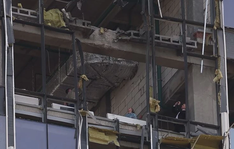Видео последствия атаки дронов в Москве появилось в Сети