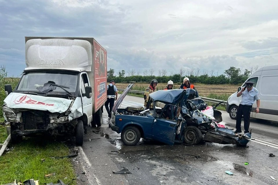 ДТП произошло в Егорлыкском районе. Фото: отдел пропаганды УГИБДД России по РО