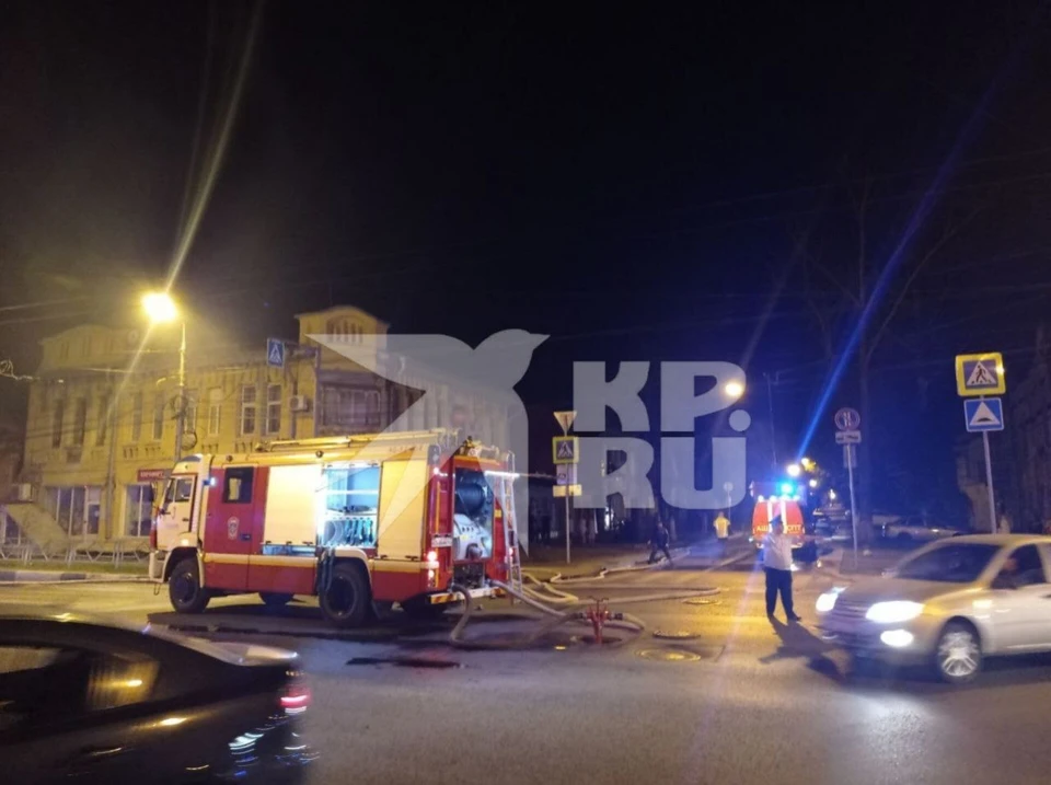 У пожарных ушло около получаса, чтобы потушить возгорание / Фото: Александр Сергеев