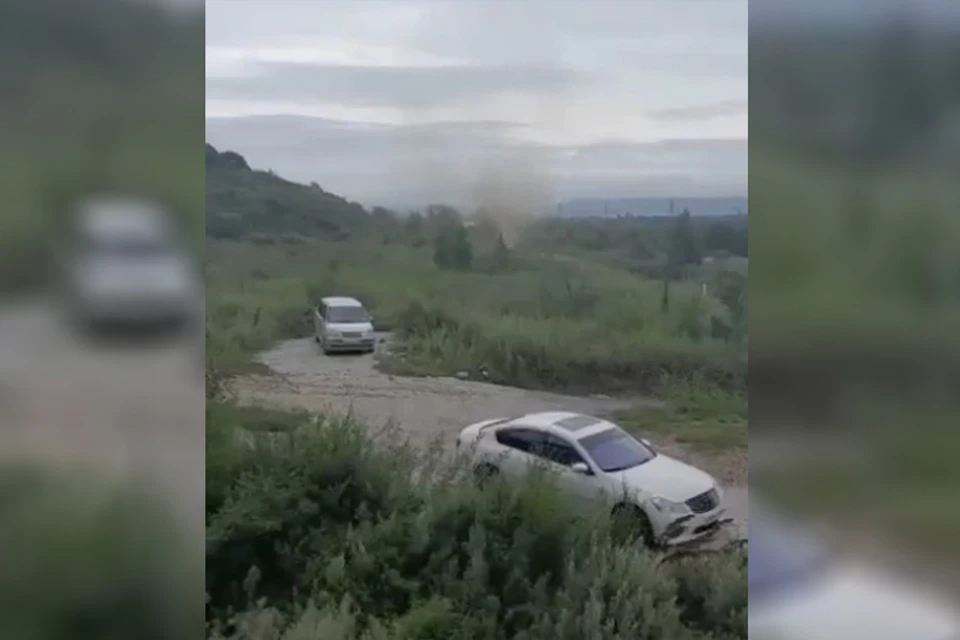 Очевидцы поделились кадрами в социальных сетях.