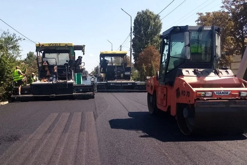 Для повышения безопасности подрядчик установит новые дорожные знаки и нанесет дорожную разметку. Фото: Минтранс Херсонской области.
