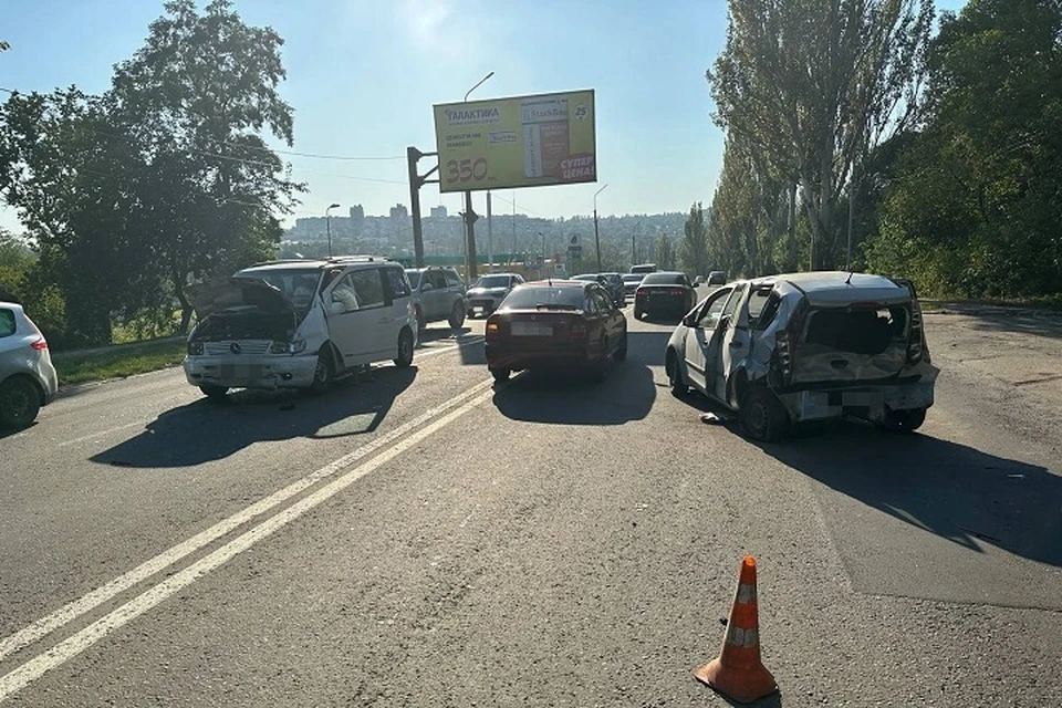 Четыре человека травмированы в результате ДТП в Макеевке. Фото: МВД ДНР